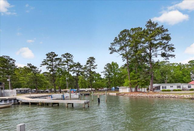 119 State Road S-38-1804, Vance, SC 29163