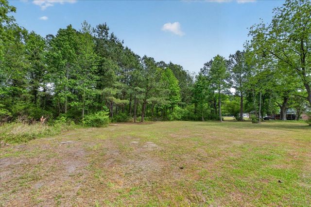 119 State Road S-38-1804, Vance, SC 29163