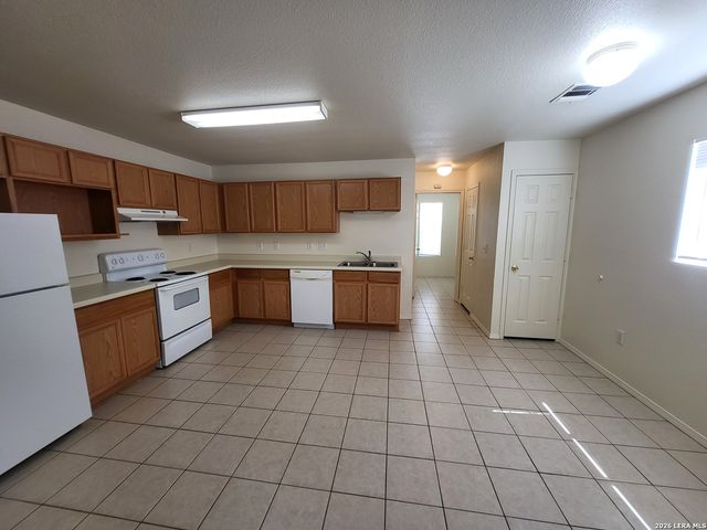 8019 Maverick Climb, San Antonio, TX 78250