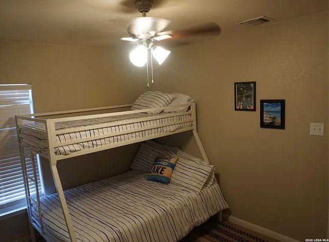 1244 Eastview Dr, Canyon Lake, TX 78133