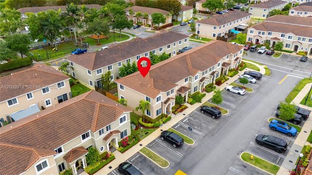 2440 SE 10th Court, Homestead, FL 33035