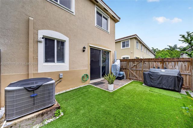 2440 SE 10th Court, Homestead, FL 33035