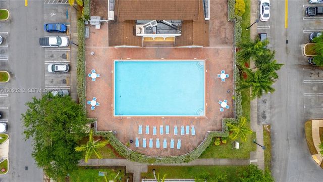 2440 SE 10th Court, Homestead, FL 33035