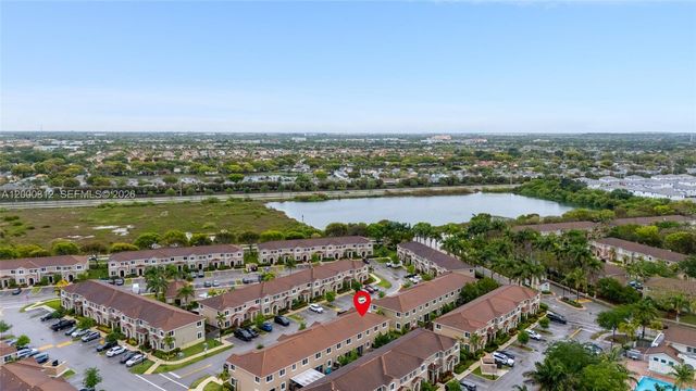 2440 SE 10th Court, Homestead, FL 33035