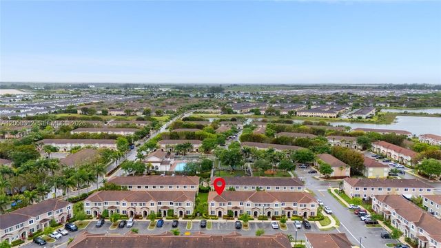 2440 SE 10th Court, Homestead, FL 33035