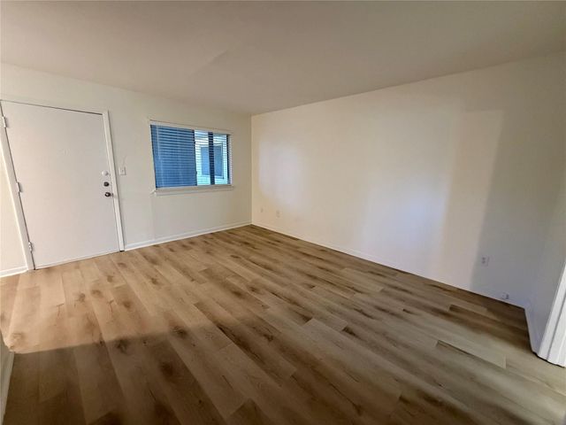 3106 Duval ST 305, Austin, TX 78705