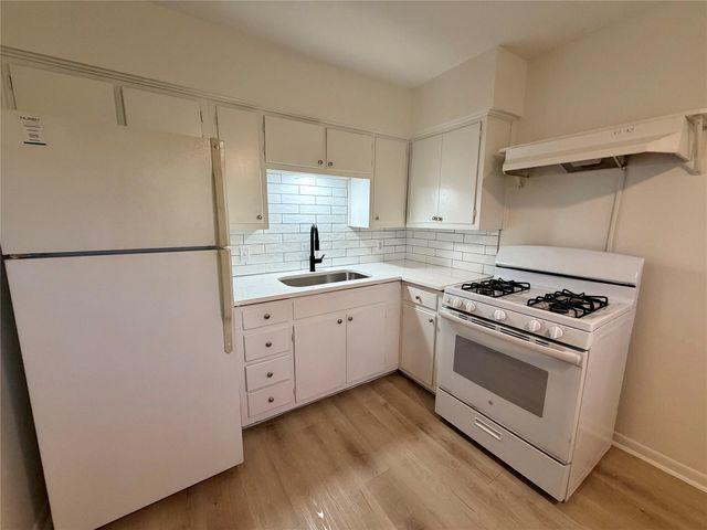 3106 Duval ST 305, Austin, TX 78705