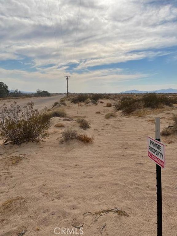 Image 3 of property listing at 0 Silver Valley Road, Newberry Springs, CA 92365