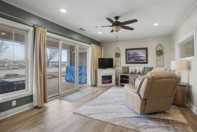 917 W Savidge Street 38, Spring Lake, MI 49456