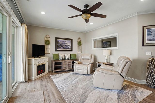 917 W Savidge Street 38, Spring Lake, MI 49456