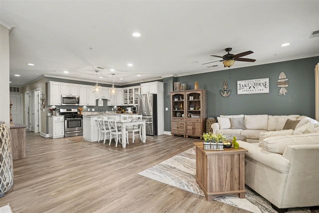 917 W Savidge Street 38, Spring Lake, MI 49456