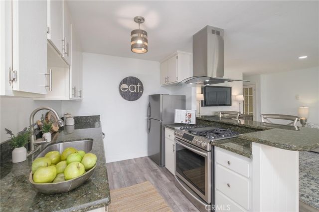 1720 Ardmore Avenue 224, Hermosa Beach, CA 90254