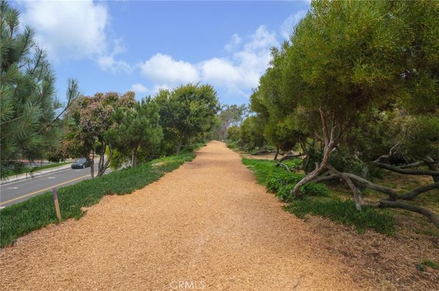 1720 Ardmore Avenue 224, Hermosa Beach, CA 90254