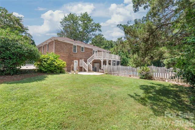 7308 Quail Ridge Drive, Charlotte, NC 28226