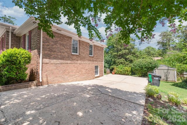 7308 Quail Ridge Drive, Charlotte, NC 28226