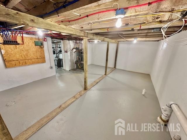 15 Doughty Street C, Raritan, NJ 08869