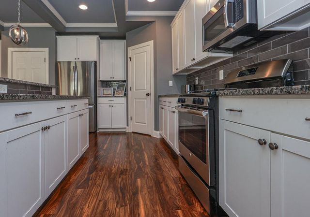 4669 Sierra Creek Drive, Hoschton, GA 30548