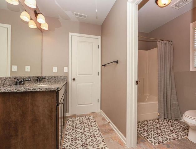 4669 Sierra Creek Drive, Hoschton, GA 30548