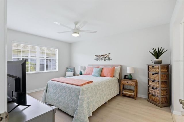 6401 APPROACH ROAD 32, Sarasota, FL 34238