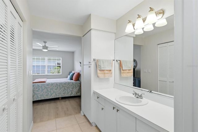 6401 APPROACH ROAD 32, Sarasota, FL 34238