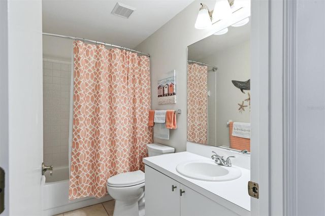 6401 APPROACH ROAD 32, Sarasota, FL 34238