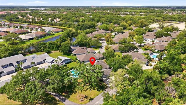 6401 APPROACH ROAD 32, Sarasota, FL 34238