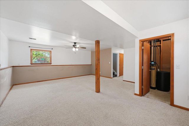 1809 Peachtree Drive, Valparaiso, IN 46383