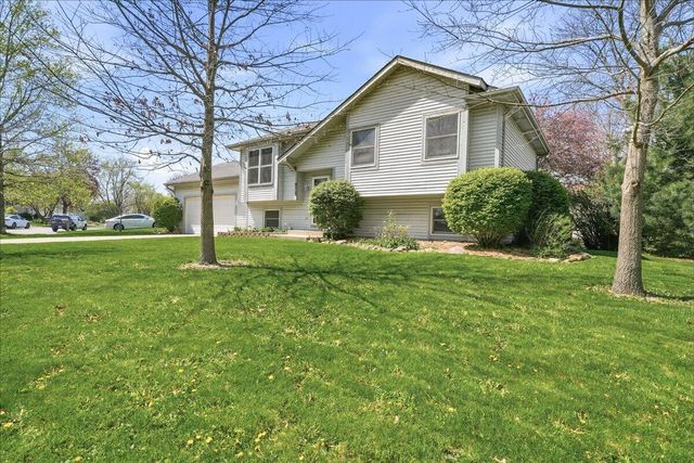 1809 Peachtree Drive, Valparaiso, IN 46383