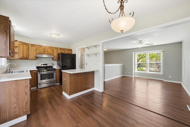 1809 Peachtree Drive, Valparaiso, IN 46383