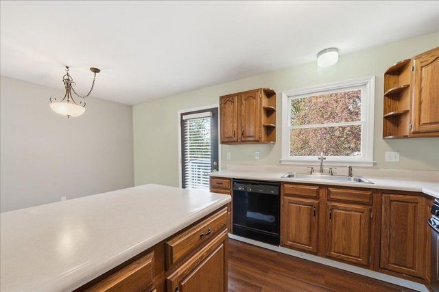 1809 Peachtree Drive, Valparaiso, IN 46383