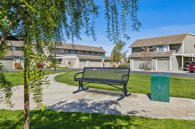 856 Andromeda, Foster City, CA 94404