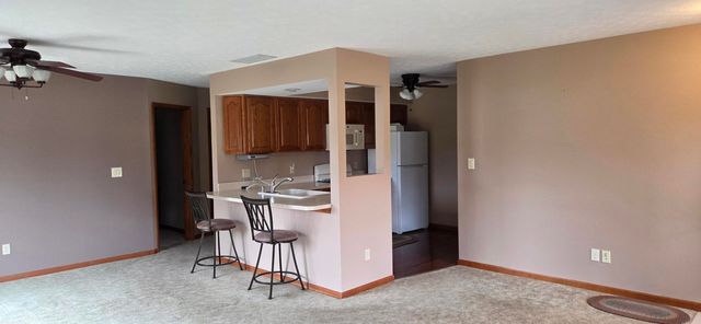 705 Elm Court SW, Demotte, IN 46310