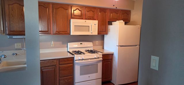 705 Elm Court SW, Demotte, IN 46310