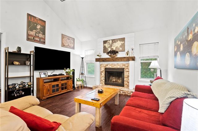 617 Lodwick Lane, Excelsior Springs, MO 64024