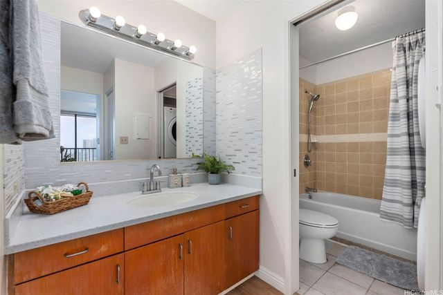 1201 Wilder Avenue 2404, Honolulu, HI 96822