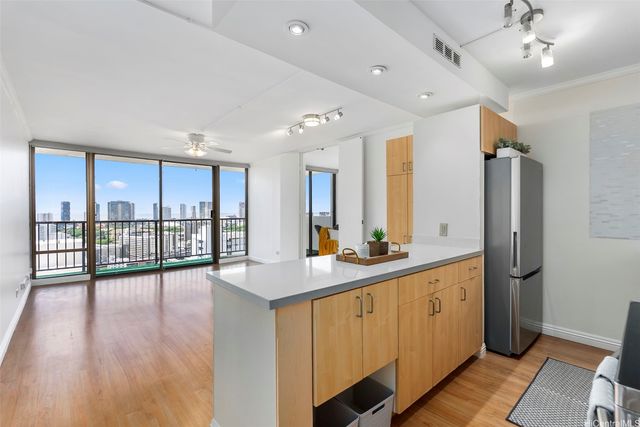 1201 Wilder Avenue 2404, Honolulu, HI 96822