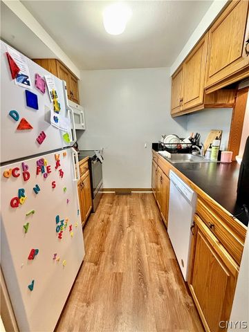 279 Cedar Court, Van Buren, NY 13027