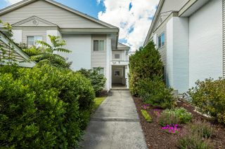 53 Bennett Common, Millbrook, NY 12545