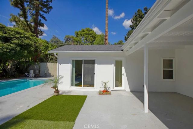 5127 Solliden Lane, La Canada Flintridge, CA 91011