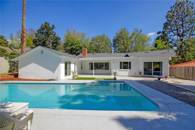 5127 Solliden Lane, La Canada Flintridge, CA 91011