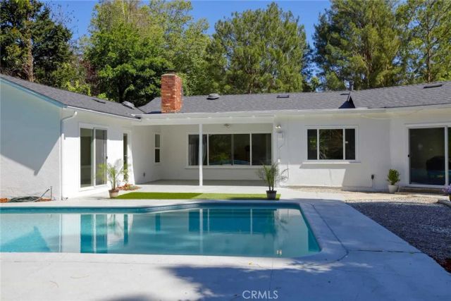 5127 Solliden Lane, La Canada Flintridge, CA 91011