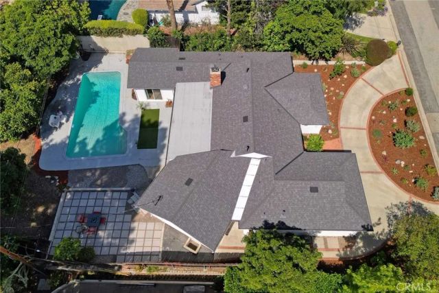5127 Solliden Lane, La Canada Flintridge, CA 91011
