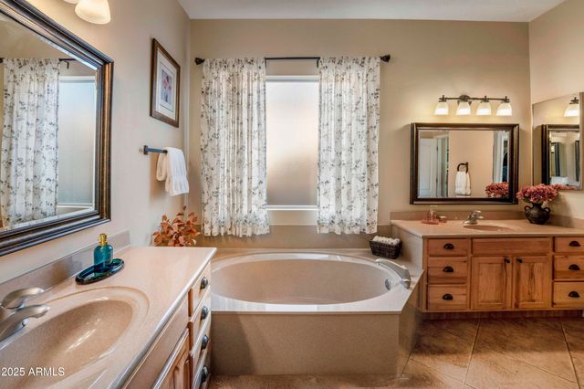 7942 N BLAKEY Lane, Tucson, AZ 85743