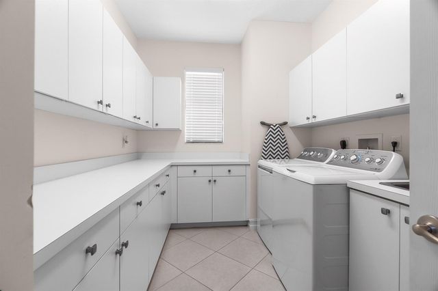 8095 Baltic Amber, Delray Beach, FL 33446