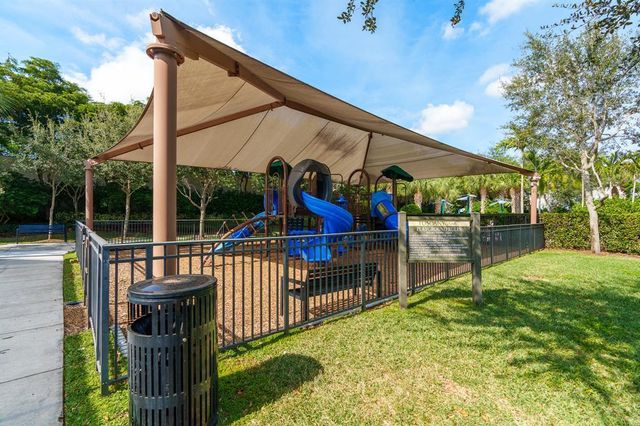 8095 Baltic Amber, Delray Beach, FL 33446
