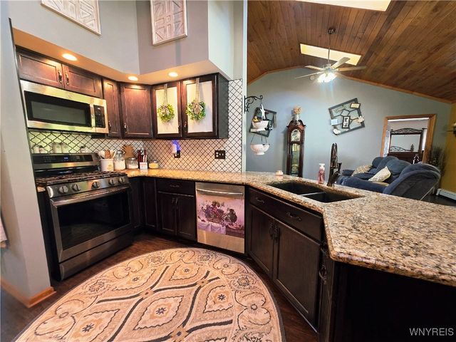 3915 Gile Hollow Road, Hinsdale, NY 14743