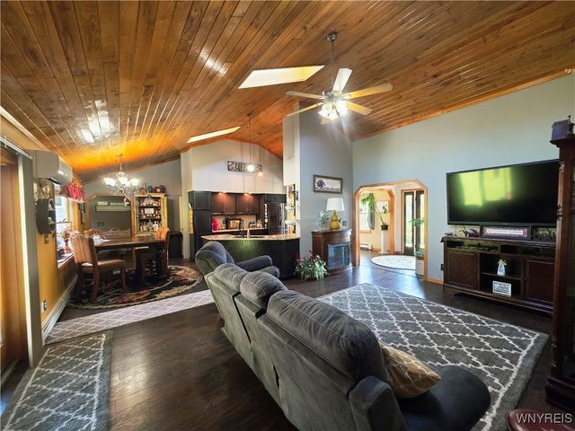 3915 Gile Hollow Road, Hinsdale, NY 14743