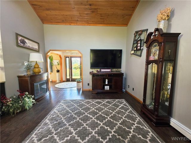 3915 Gile Hollow Road, Hinsdale, NY 14743