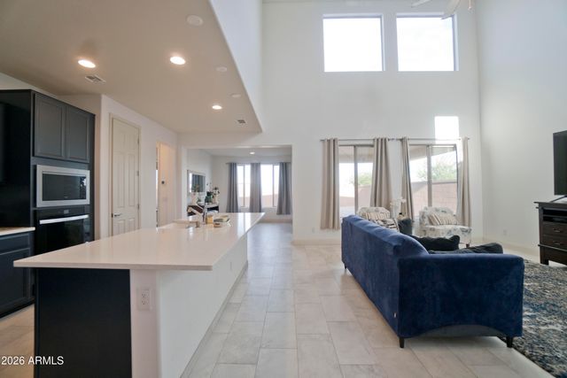 8433 S 70TH Drive, Laveen, AZ 85339