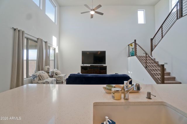 8433 S 70TH Drive, Laveen, AZ 85339